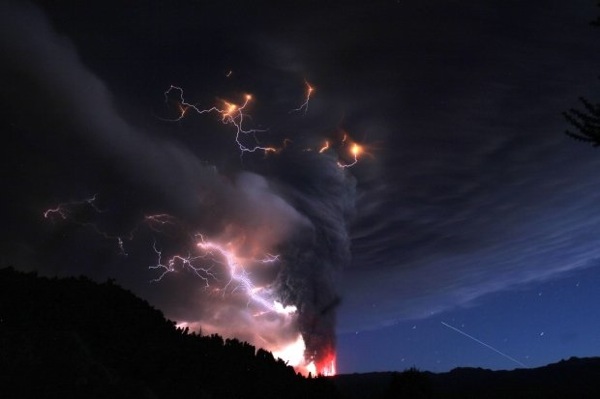 Z9732013X Wybuch wulkanu w Chile 5 czerwca 2010 r