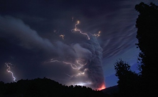 Z9732015X Wybuch wulkanu w Chile 5 czerwca 2010 r